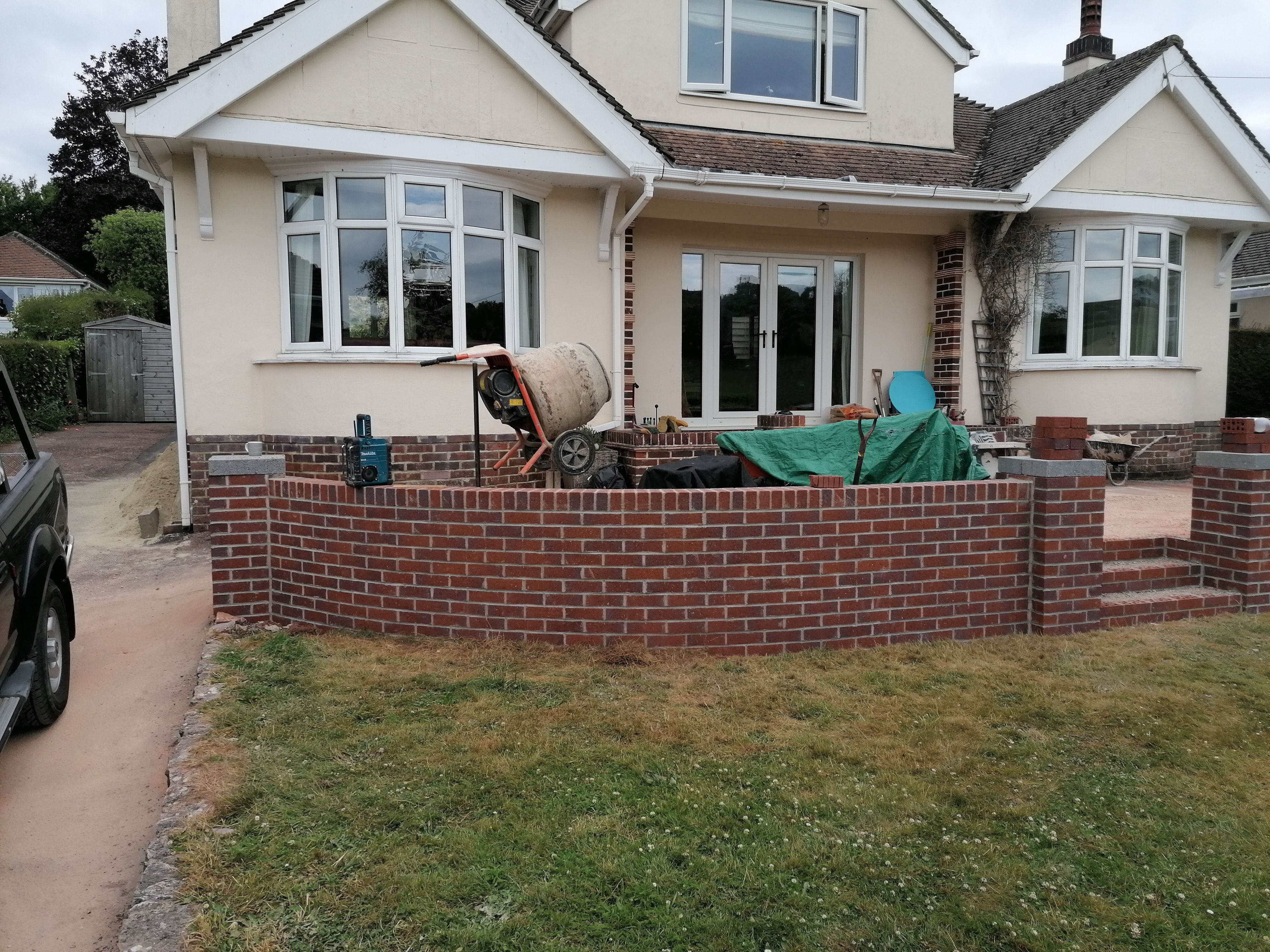 Wall capping, left side